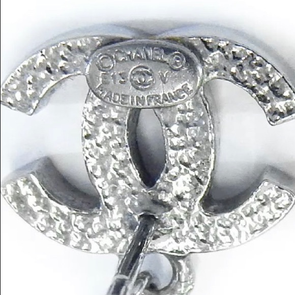 Authentic Chanel earrings - Picture 5 of 6